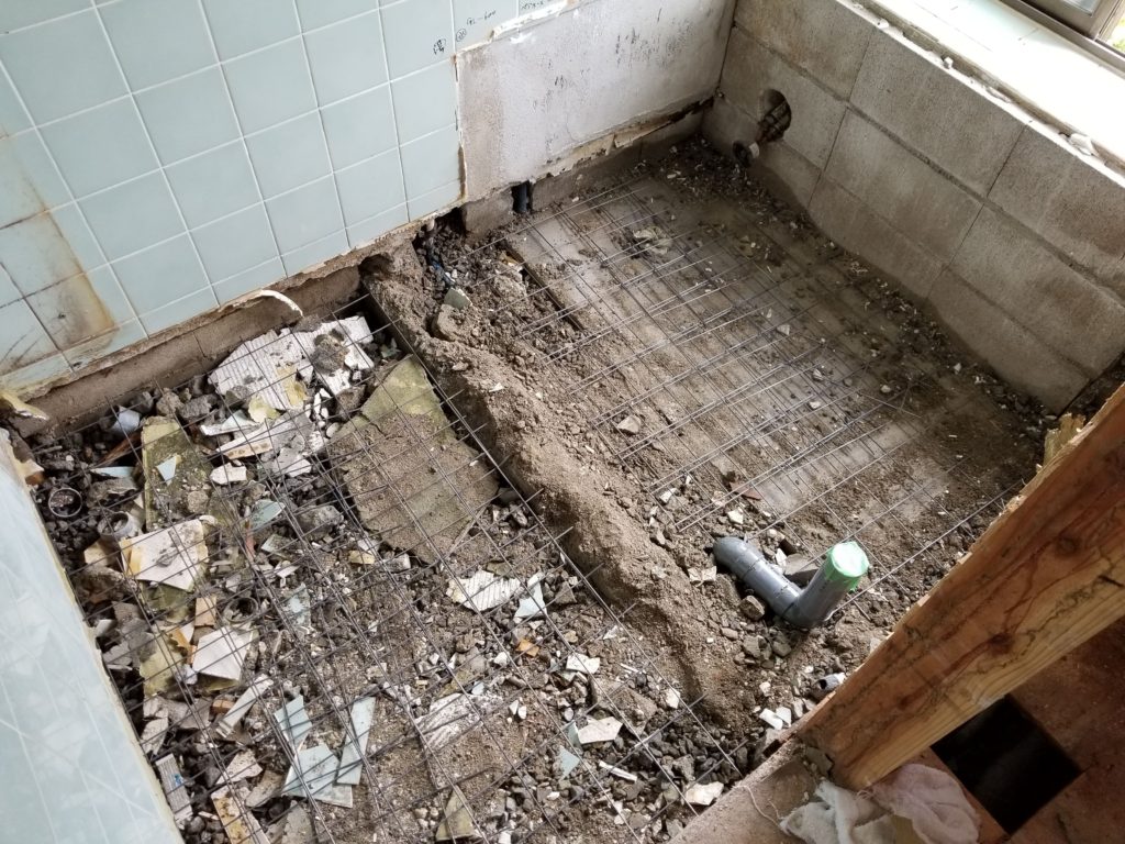 介護浴室リフォームの解体完了後
